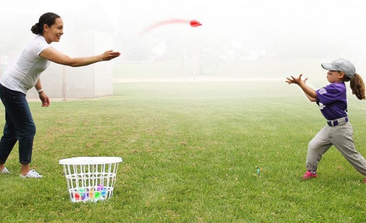 waterballoon toss mother and daughter
